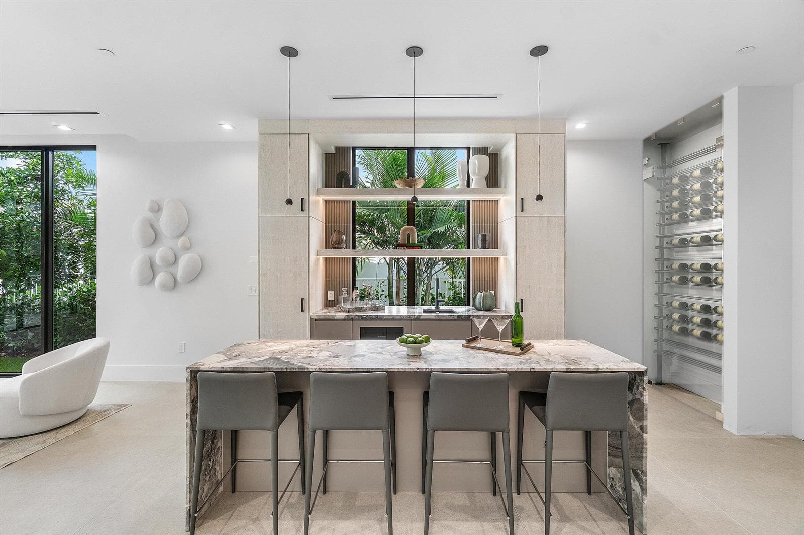 007-810PalmTrail-DelrayBeach-FL-33483-SM