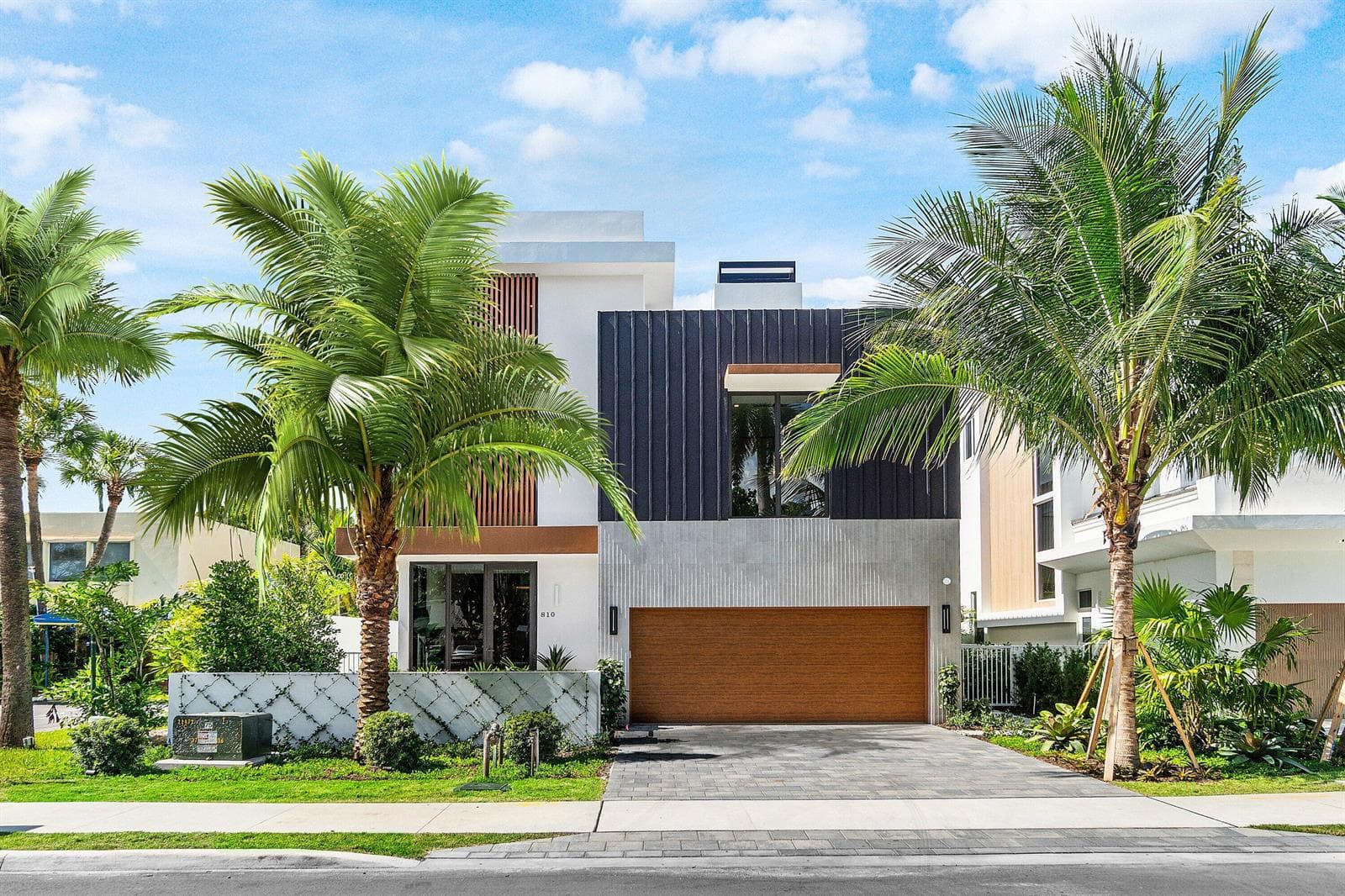 001-810PalmTrail-DelrayBeach-FL-33483-SM