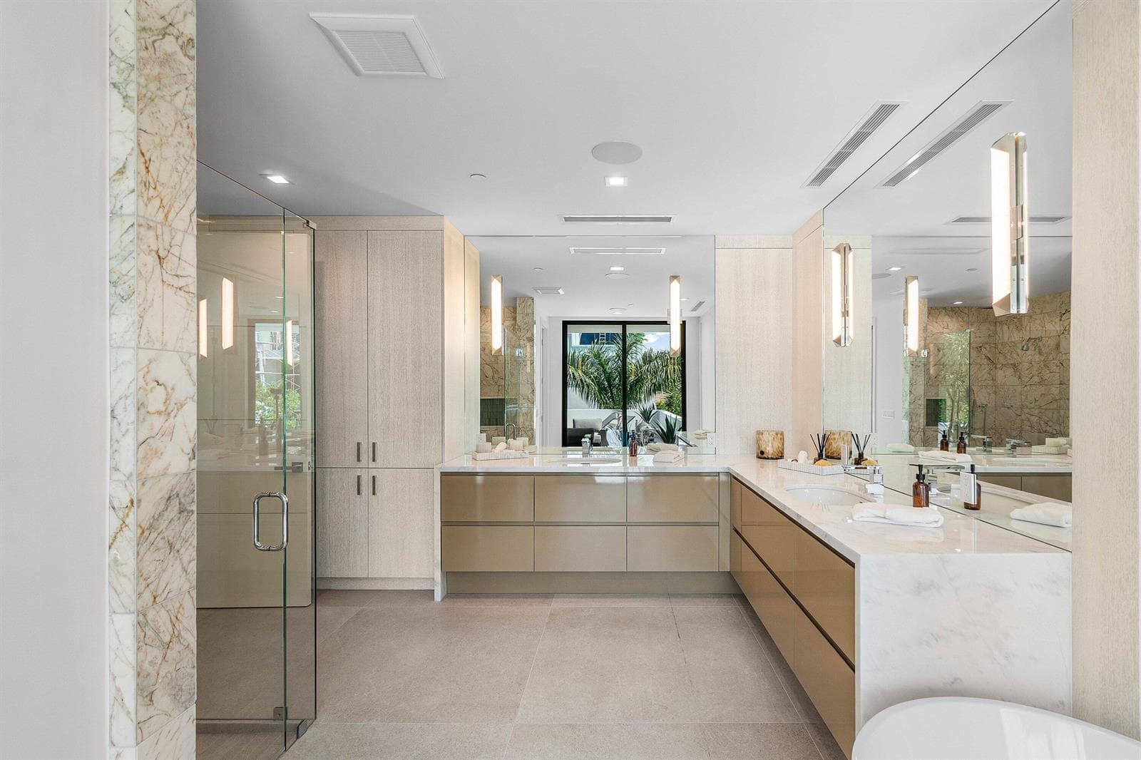057-810PalmTrail-DelrayBeach-FL-33483-SM