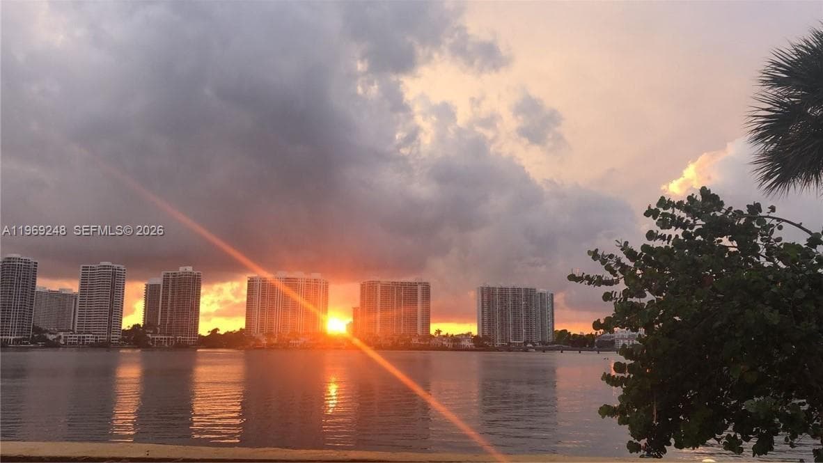 BAY HOUSE TOWER CONDO · #507 in Sunny Isles Beach - Photo 4