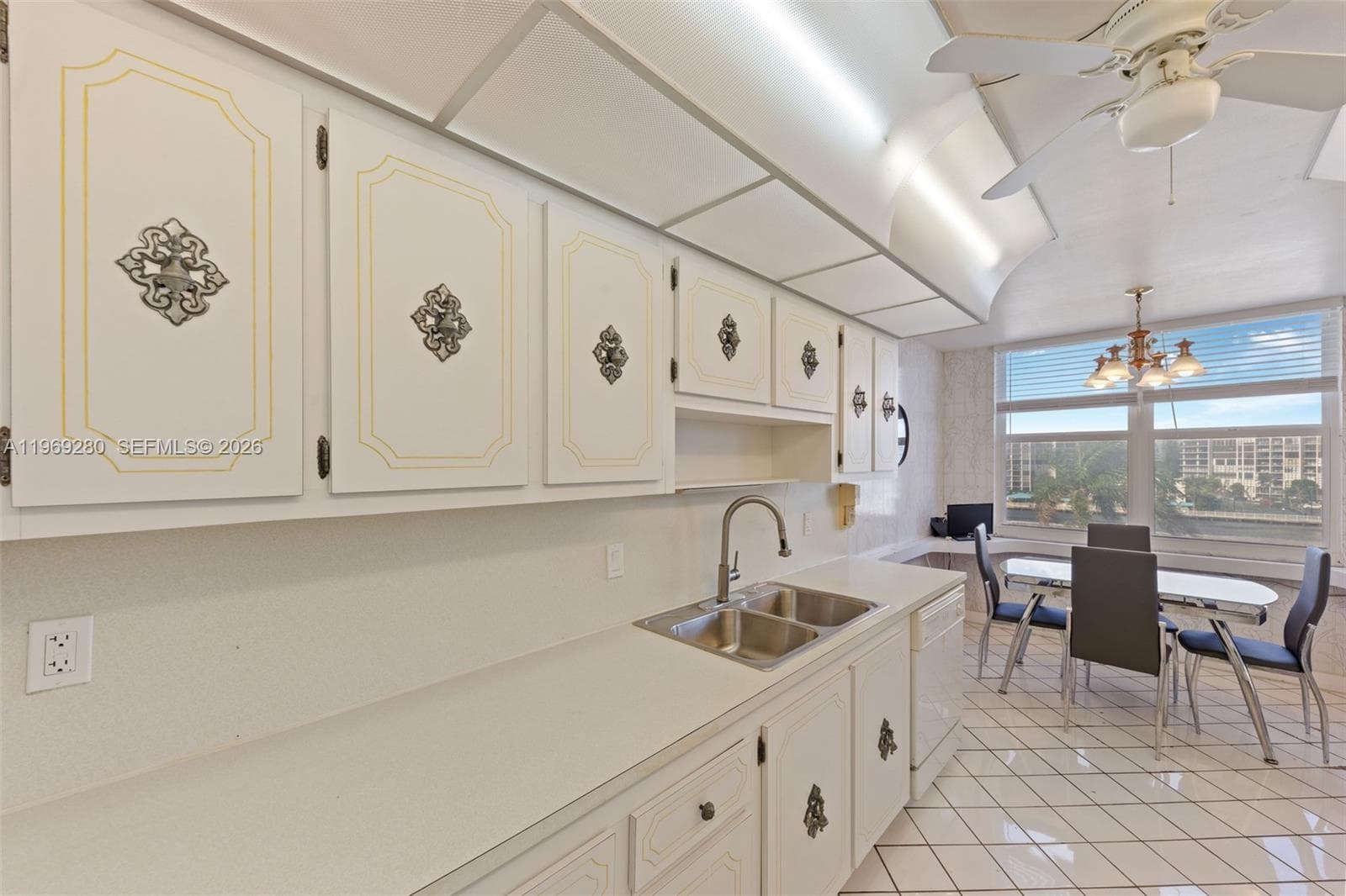 AQUARIUS CONDO · #501N in Hollywood - Photo 12