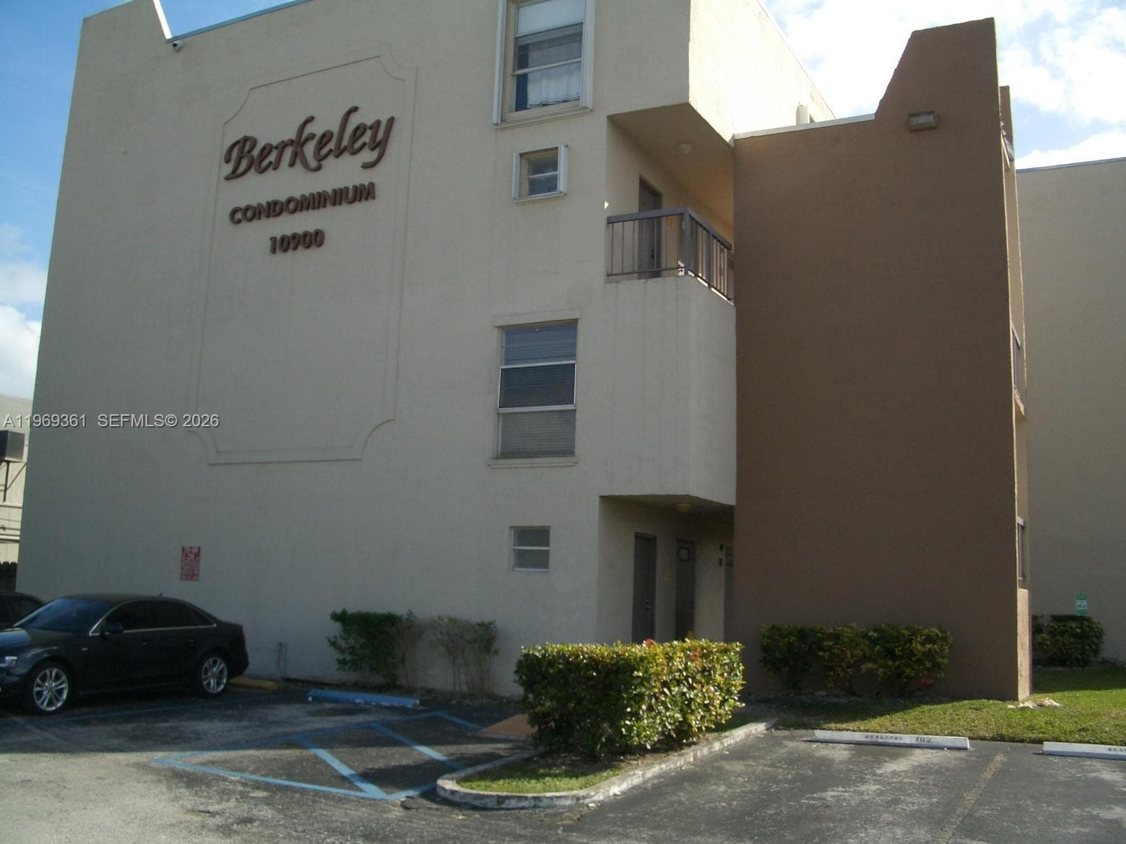 BERKELEY · #324 in Miami - Photo 26