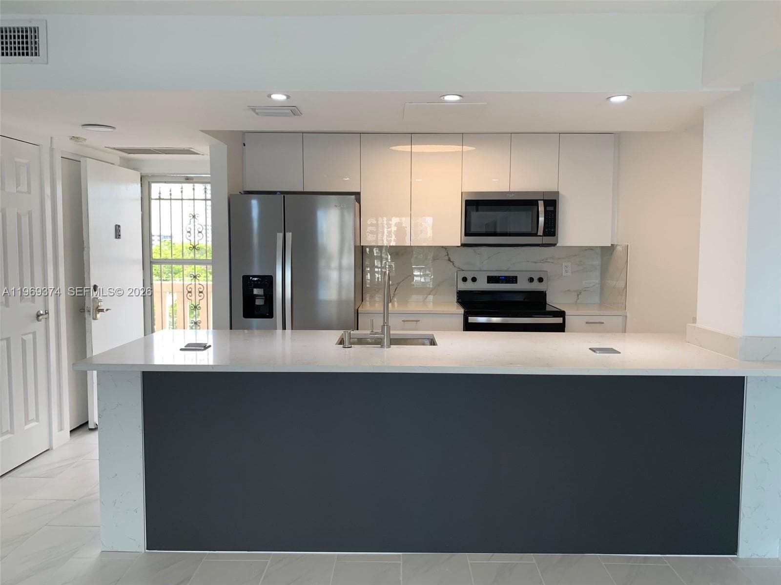 POINT EAST CONDO · #D-508 in Aventura - Photo 2
