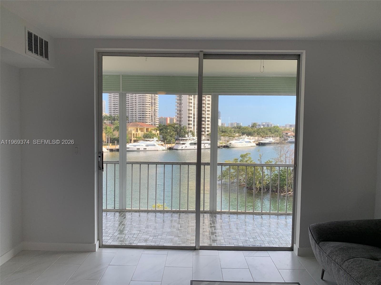 POINT EAST CONDO · #D-508 in Aventura - Photo 11