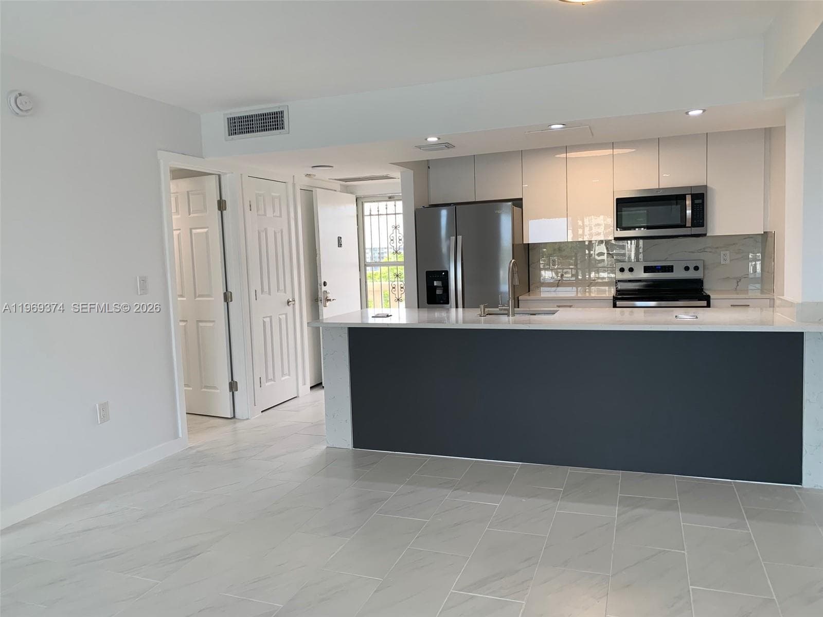 POINT EAST CONDO · #D-508 in Aventura - Photo 4