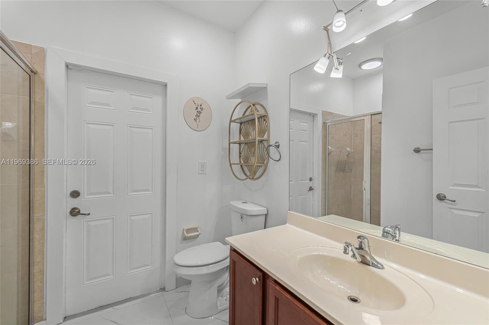 Downstairs Full Bathroom