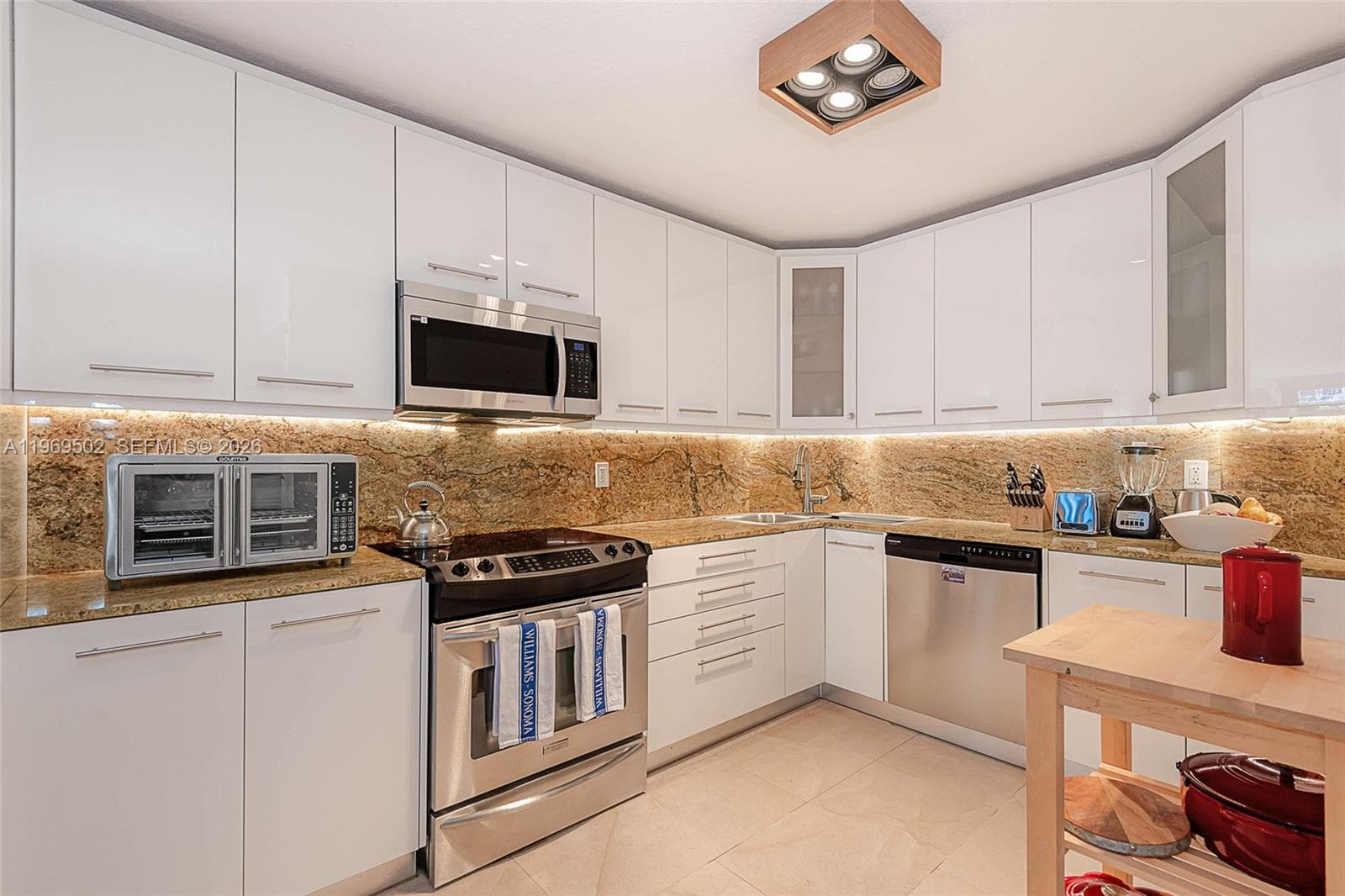 MAR DEL PLATA CONDO · #309 in Miami Beach - Photo 16