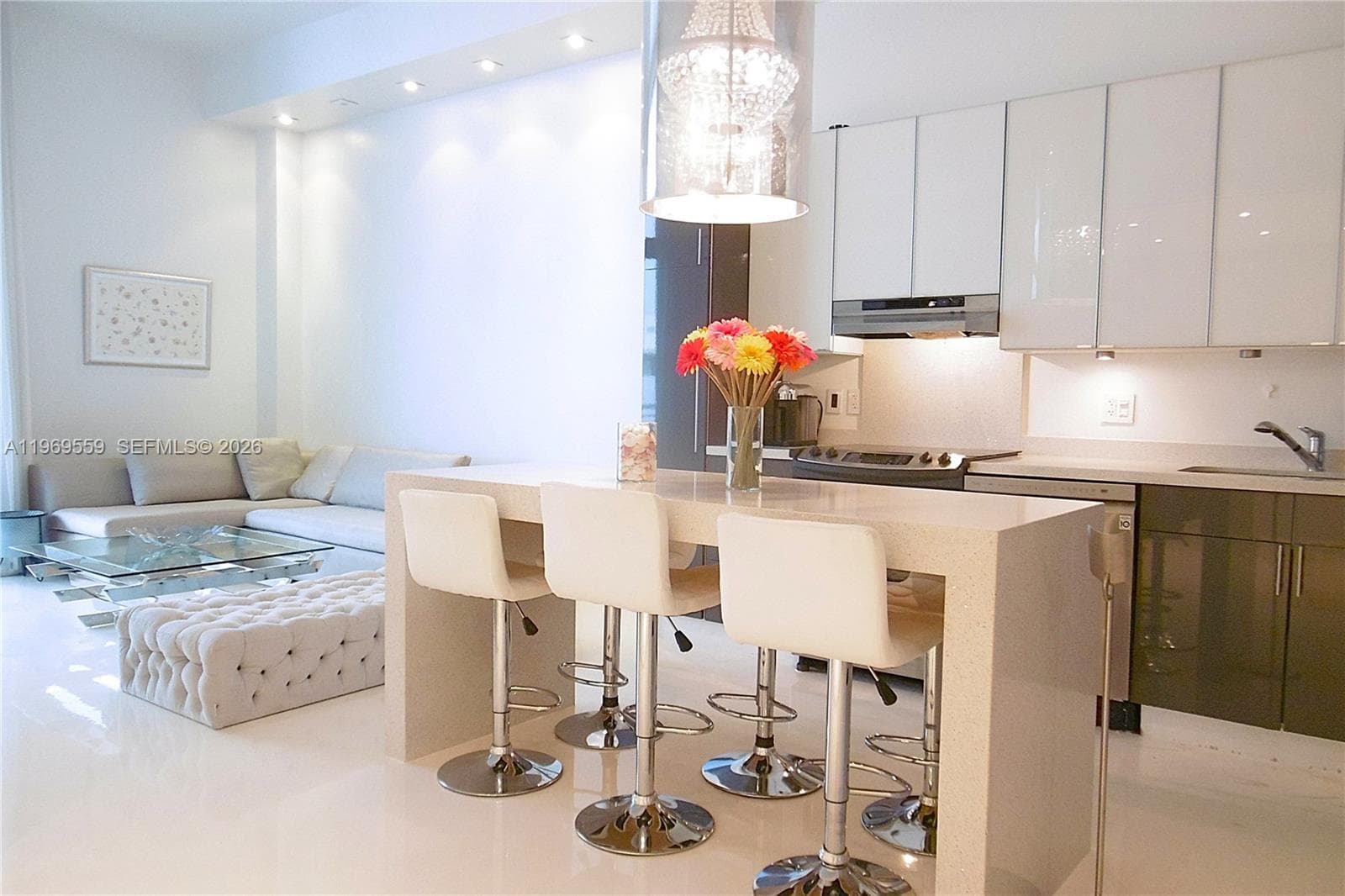 THE MERIDIAN CONDO · #525+DEN in Miami Beach - Photo 9