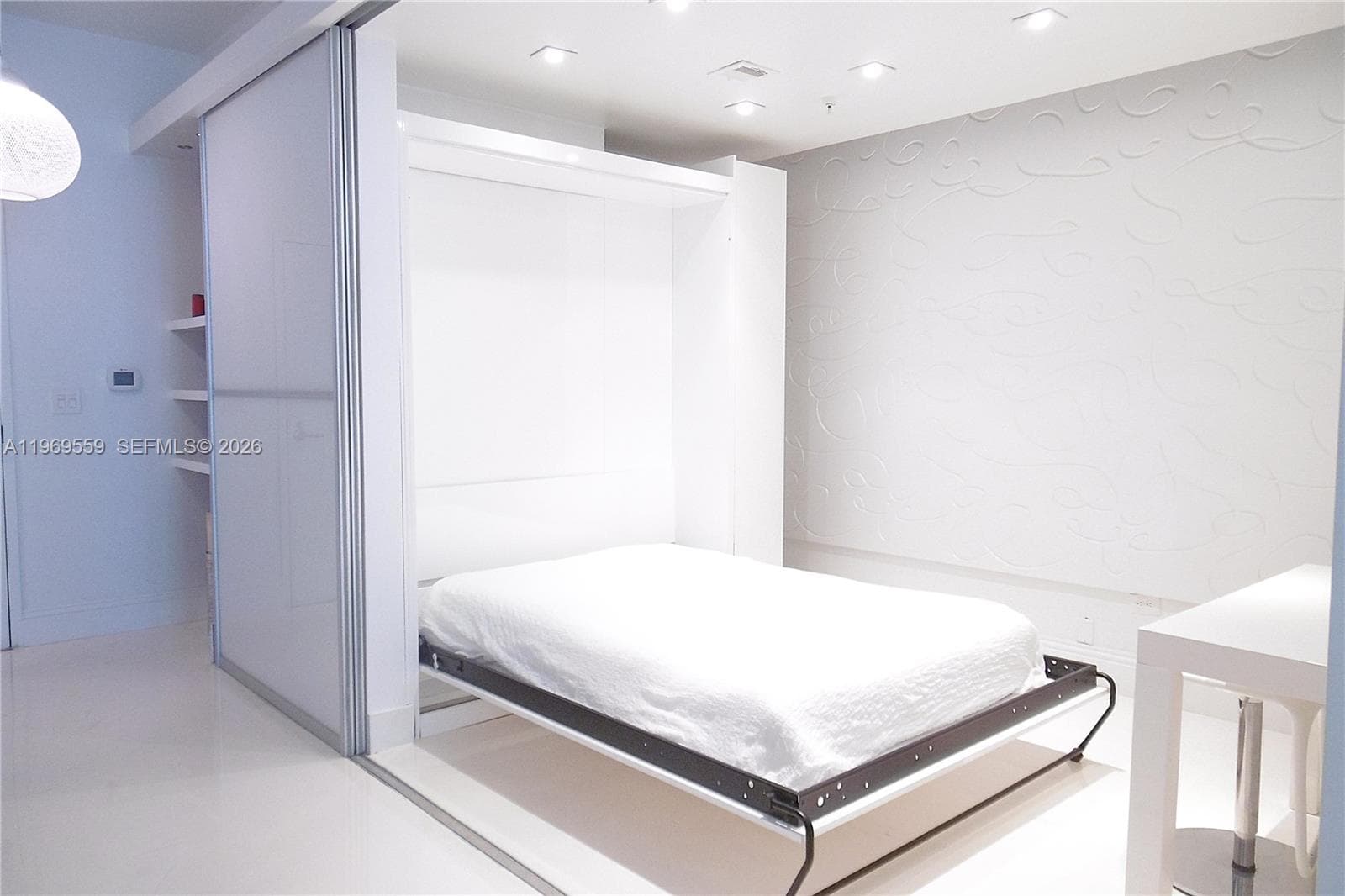 Queen Size Murphy Bed & Closet Space as 2nd Bedroom