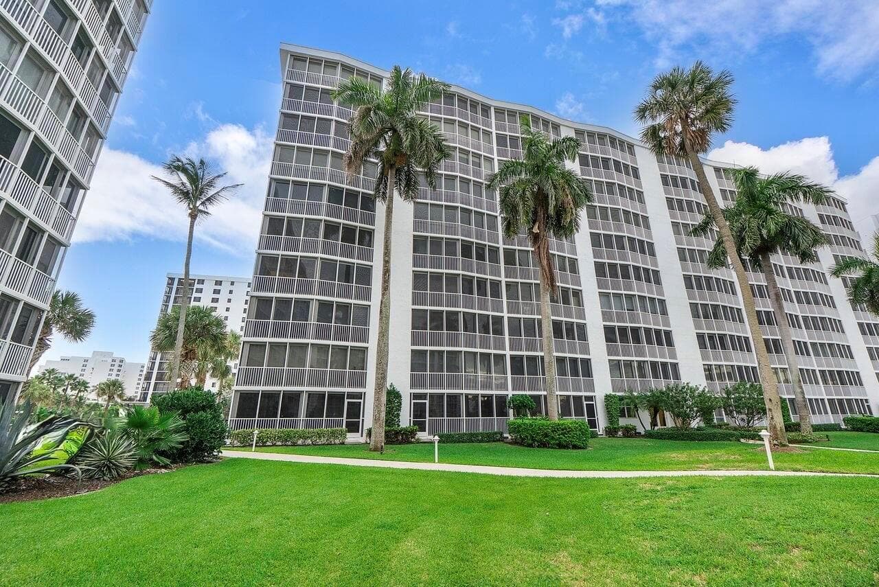 3300_S_Ocean_Blvd_u317_036