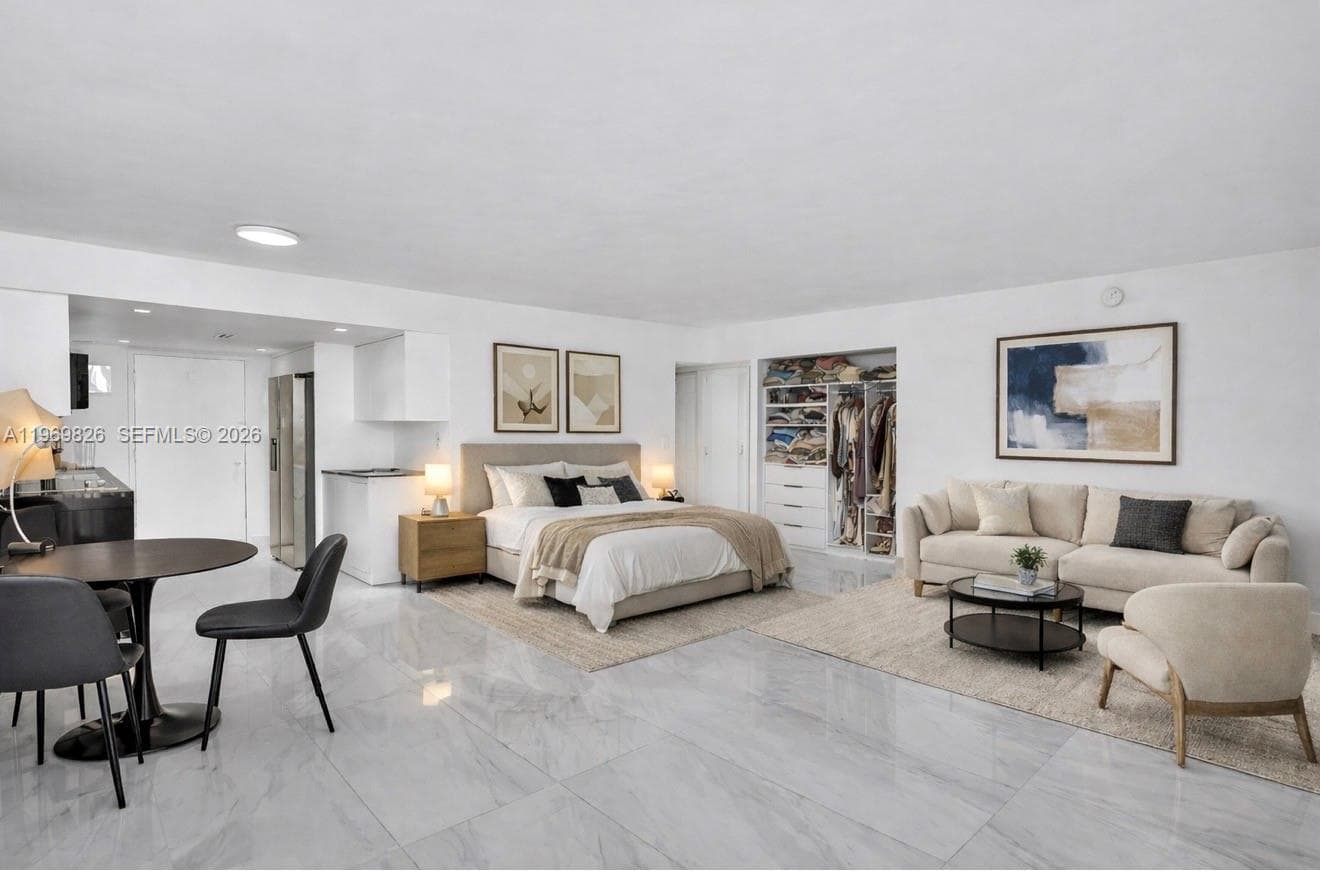 THE PRESIDENTIAL CONDO · #1007 in Miami Beach - Photo 2