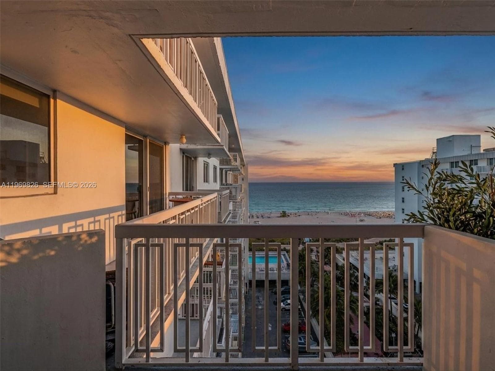 THE PRESIDENTIAL CONDO · #1007 in Miami Beach - Photo 7