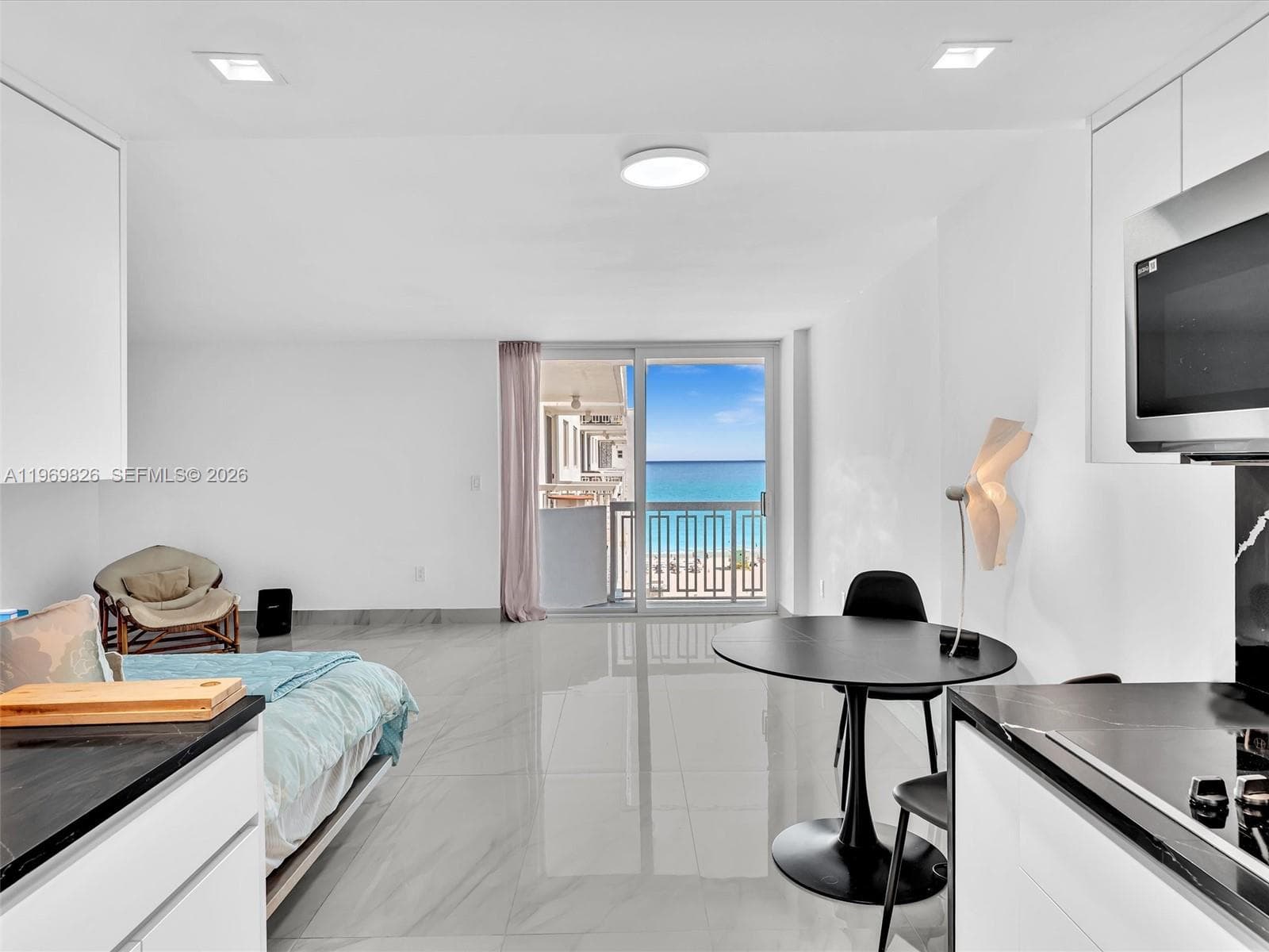 THE PRESIDENTIAL CONDO · #1007 in Miami Beach - Photo 5