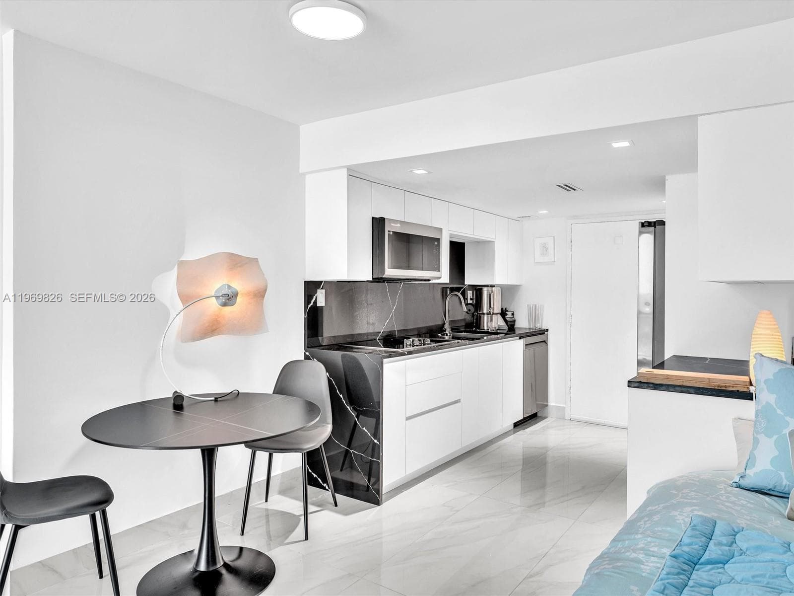 THE PRESIDENTIAL CONDO · #1007 in Miami Beach - Photo 9
