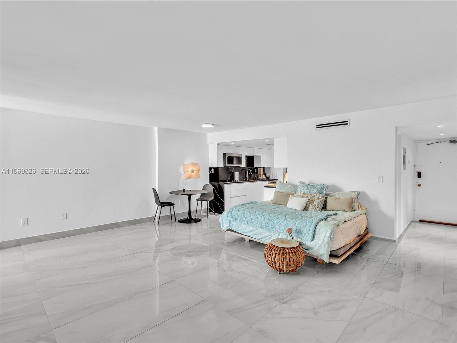 THE PRESIDENTIAL CONDO · #1007 in Miami Beach - Photo 14