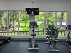 Plaza Of The Americas · #814 in Sunny Isles Beach - Photo 17