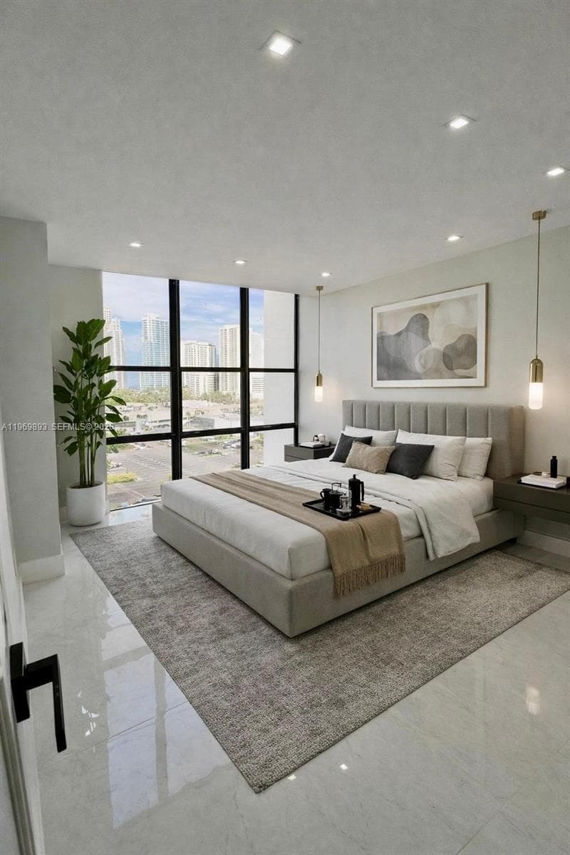 Plaza Of The Americas · #814 in Sunny Isles Beach - Photo 10