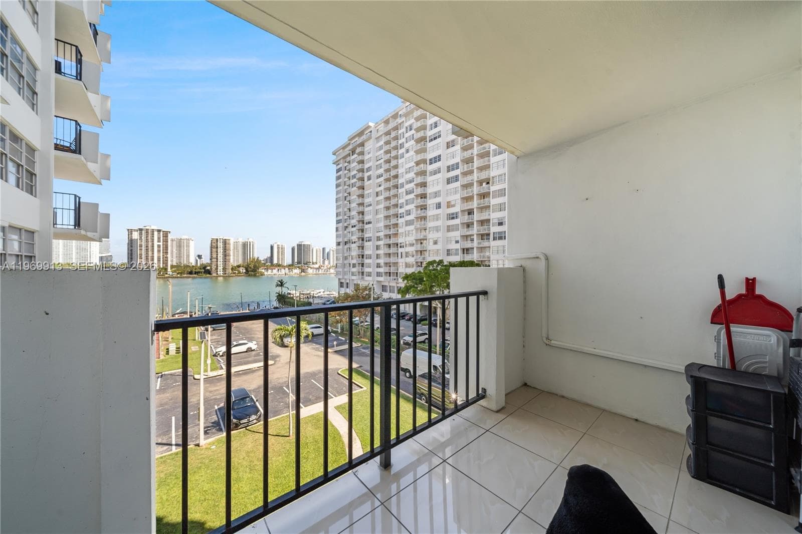 COMMODORE PLAZA CONDO · #401 in Aventura - Photo 20