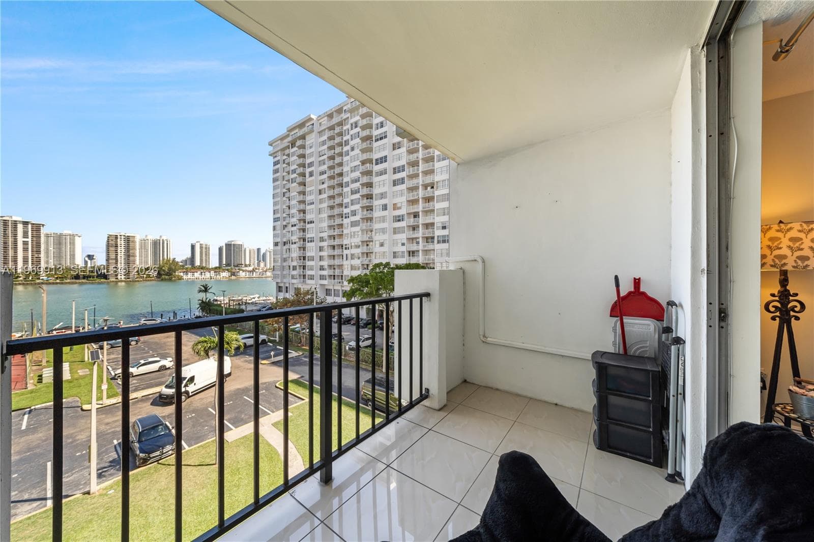 COMMODORE PLAZA CONDO · #401 in Aventura - Photo 14