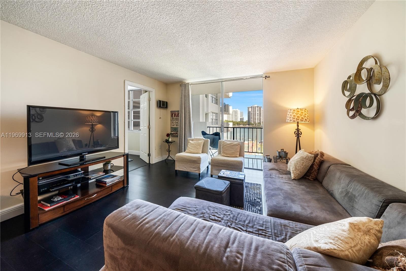 COMMODORE PLAZA CONDO · #401 in Aventura - Photo 15