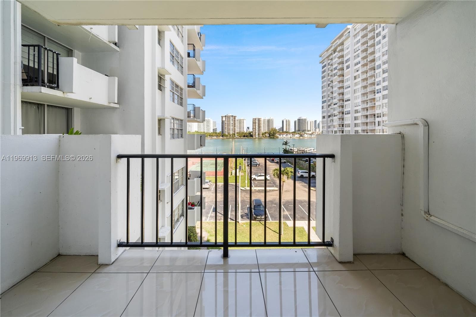 COMMODORE PLAZA CONDO · #401 in Aventura - Photo 19