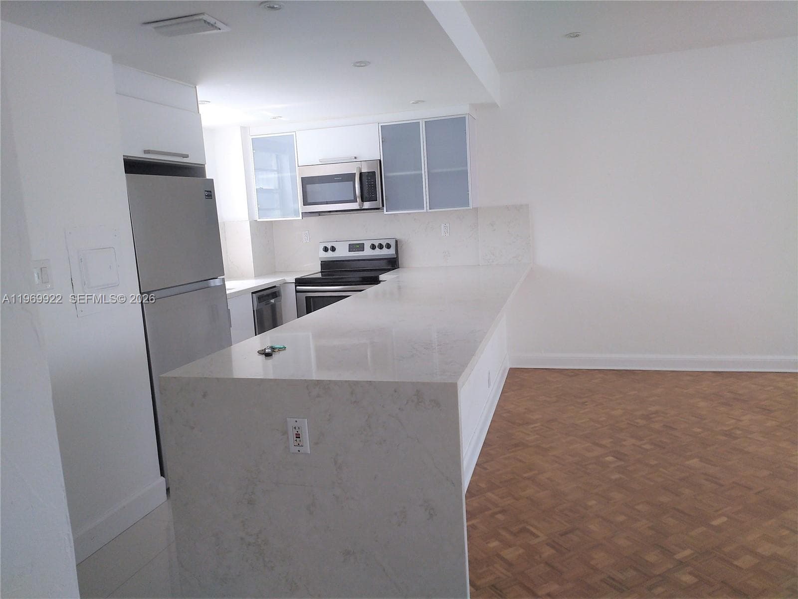 BAY PARK TOWERS CONDO · #1203 in Miami - Photo 3