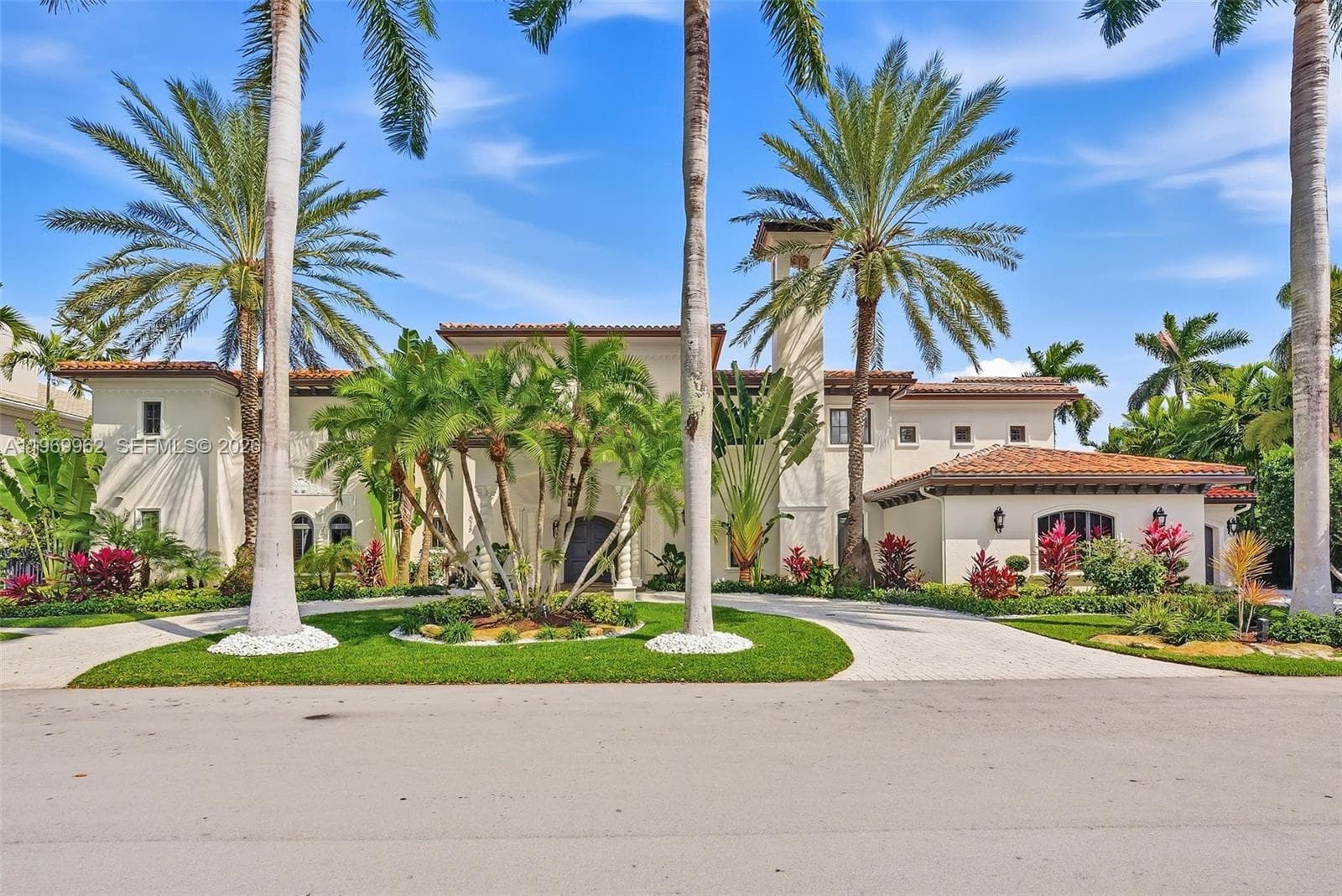 628 Coral Way photo 8
