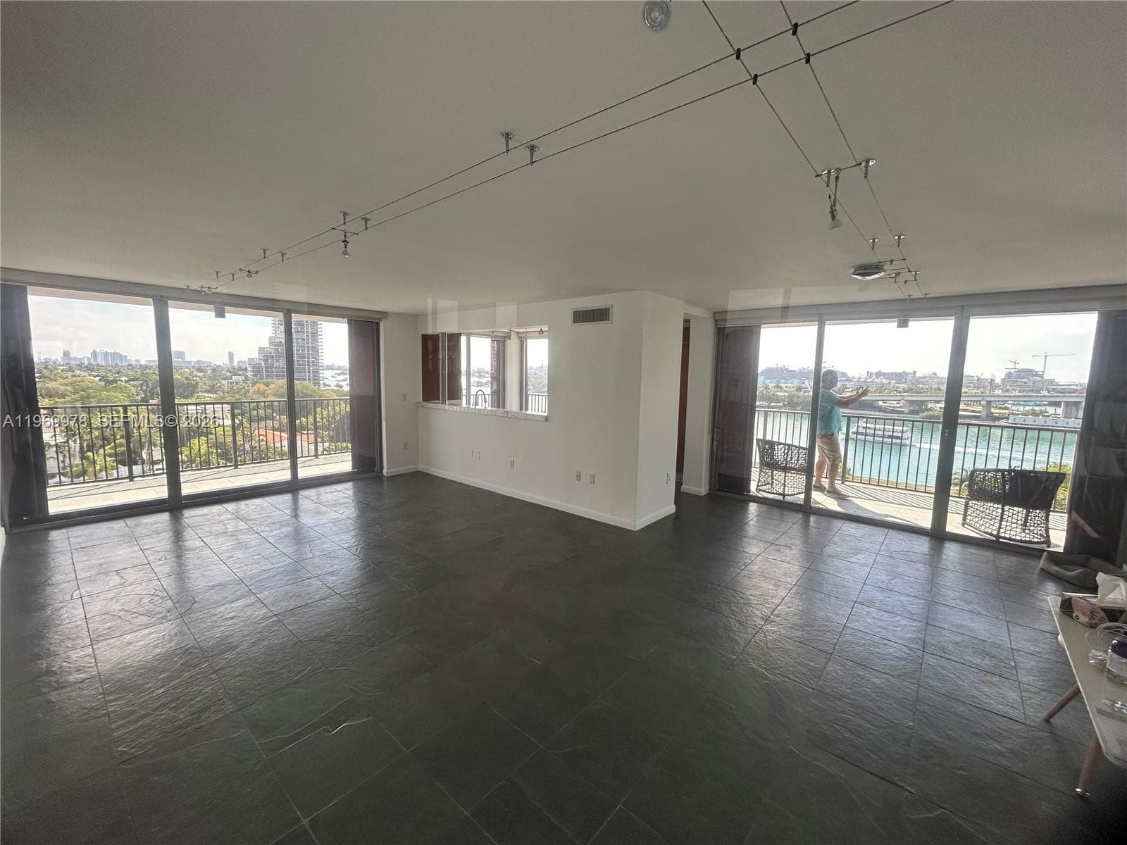 VENETIAN ISLE CONDO · #802 in Miami - Photo 11