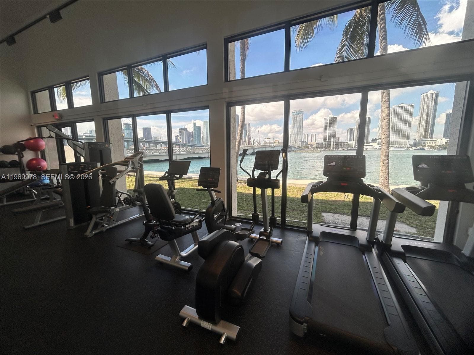 VENETIAN ISLE CONDO · #802 in Miami - Photo 29