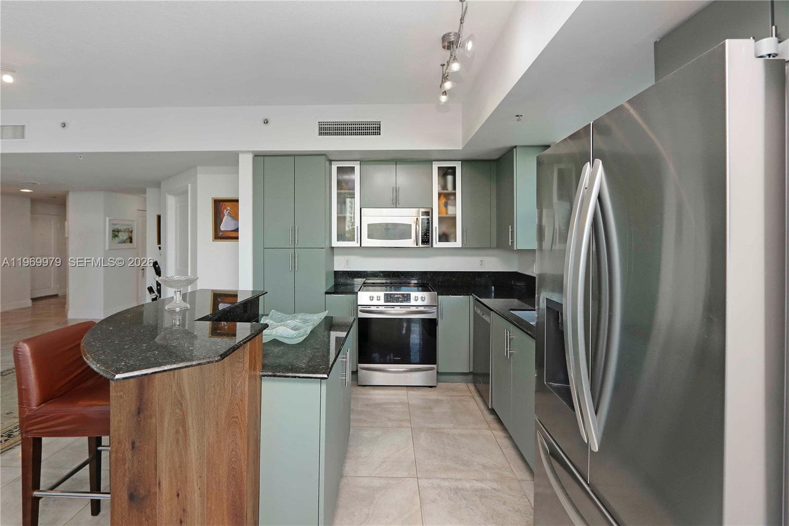 360 Condo · #405 in North Bay Village - Photo 10