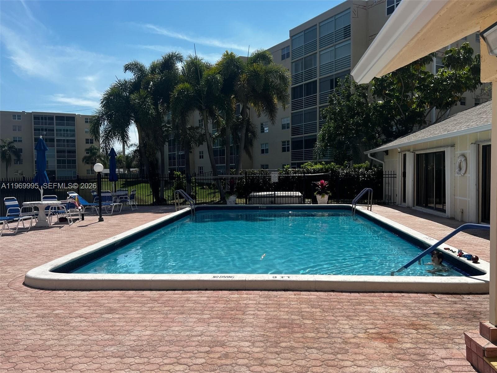 MEADOWBROOK LAKES VIEW CO · #109 in Dania Beach - Photo 18