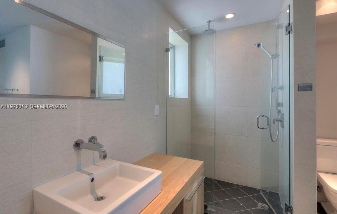 FONTANA CONDO · #103 in Miami Beach - Photo 8
