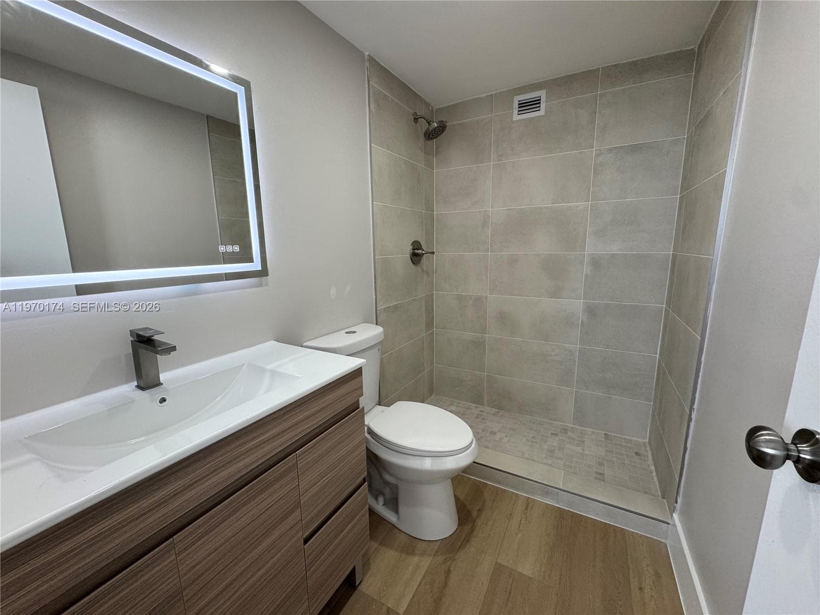 FOUR AMBASSADORS CONDO PH · #2008 in Miami - Photo 11
