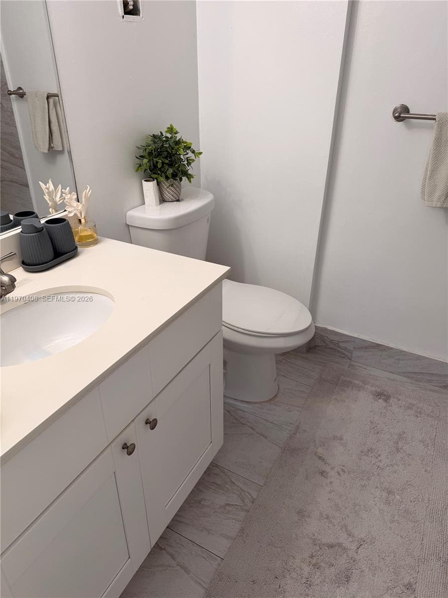 WOODSIDE APTS CONDO · #B304 in North Miami Beach - Photo 15