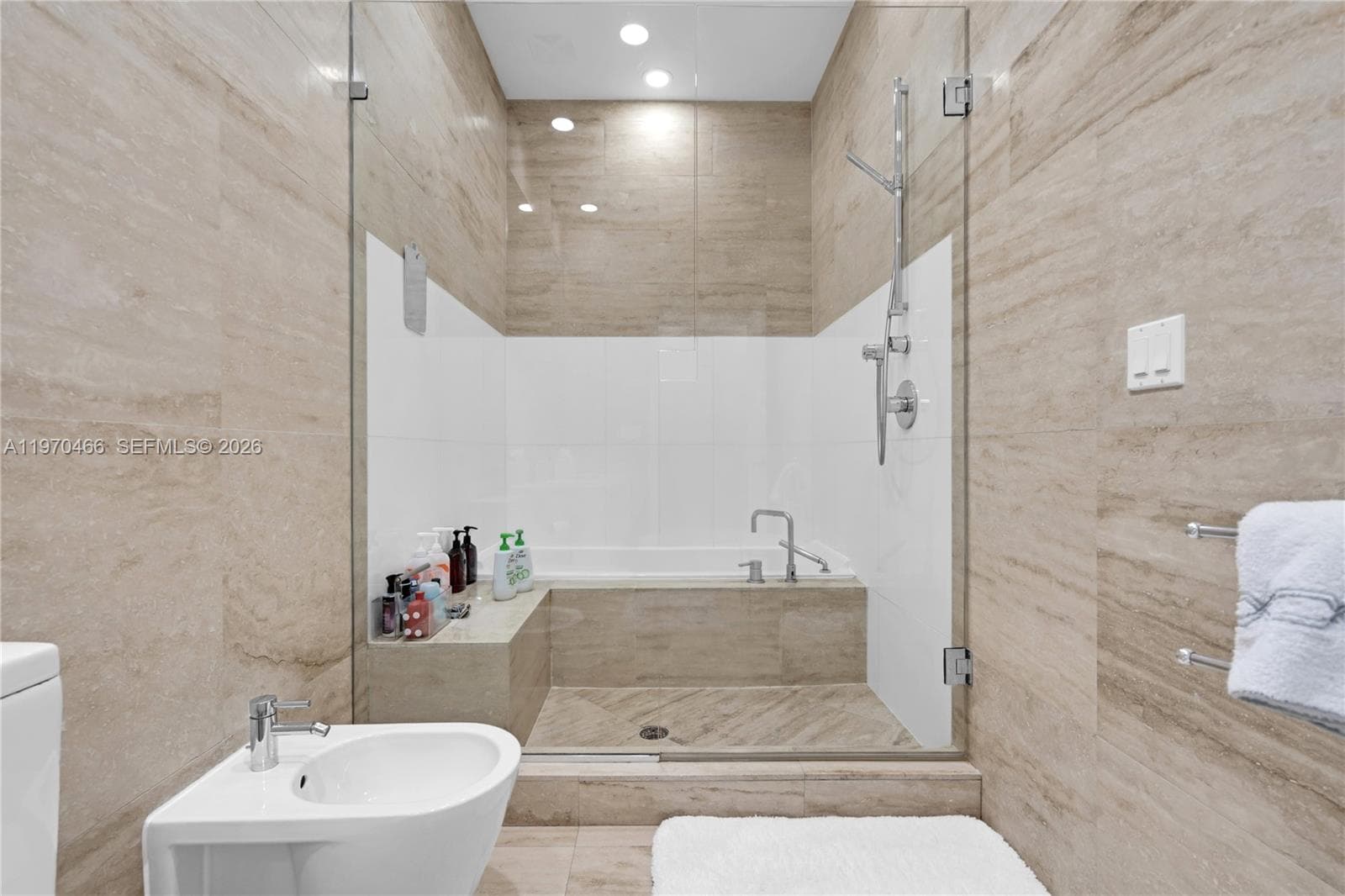 CAPRI SOUTH BEACH CONDO · #PH-4 in Miami Beach - Photo 23