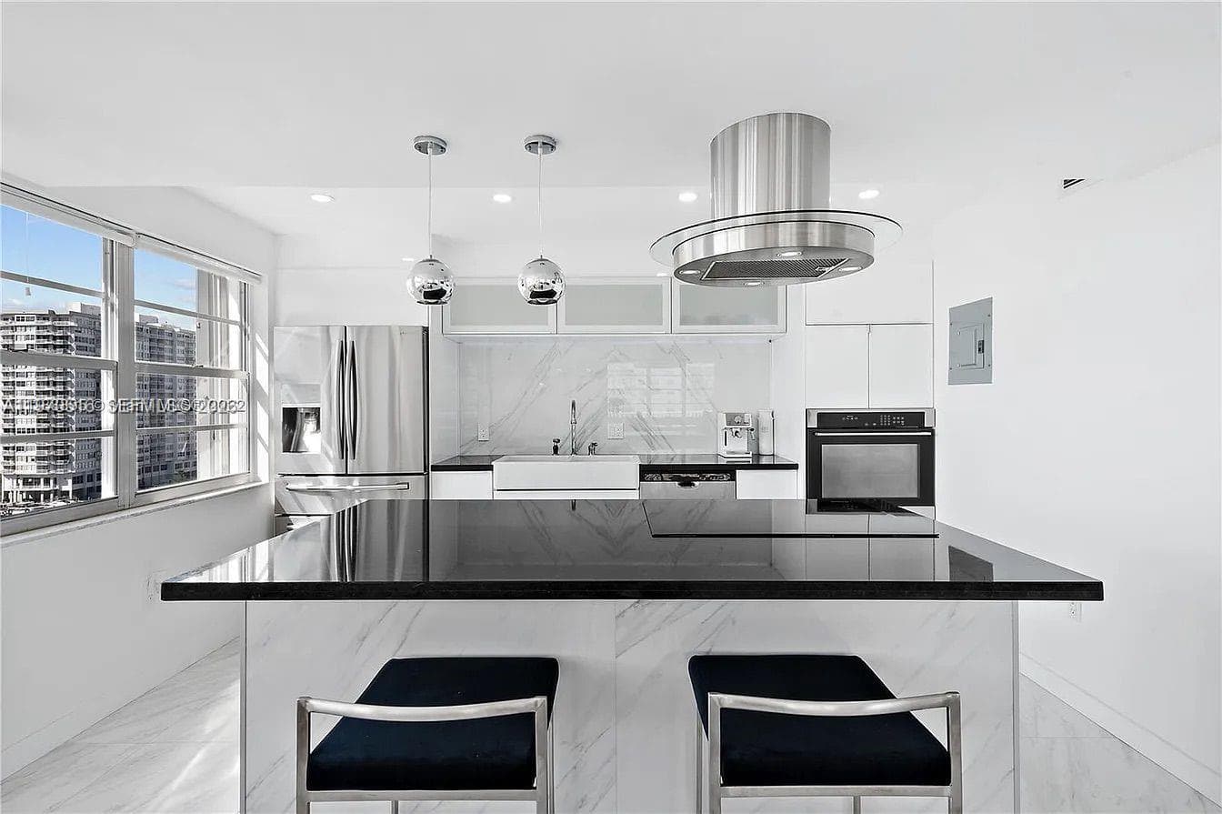 ADMIRALS PORT CONDO-EAST · #1016W in Aventura - Photo 9
