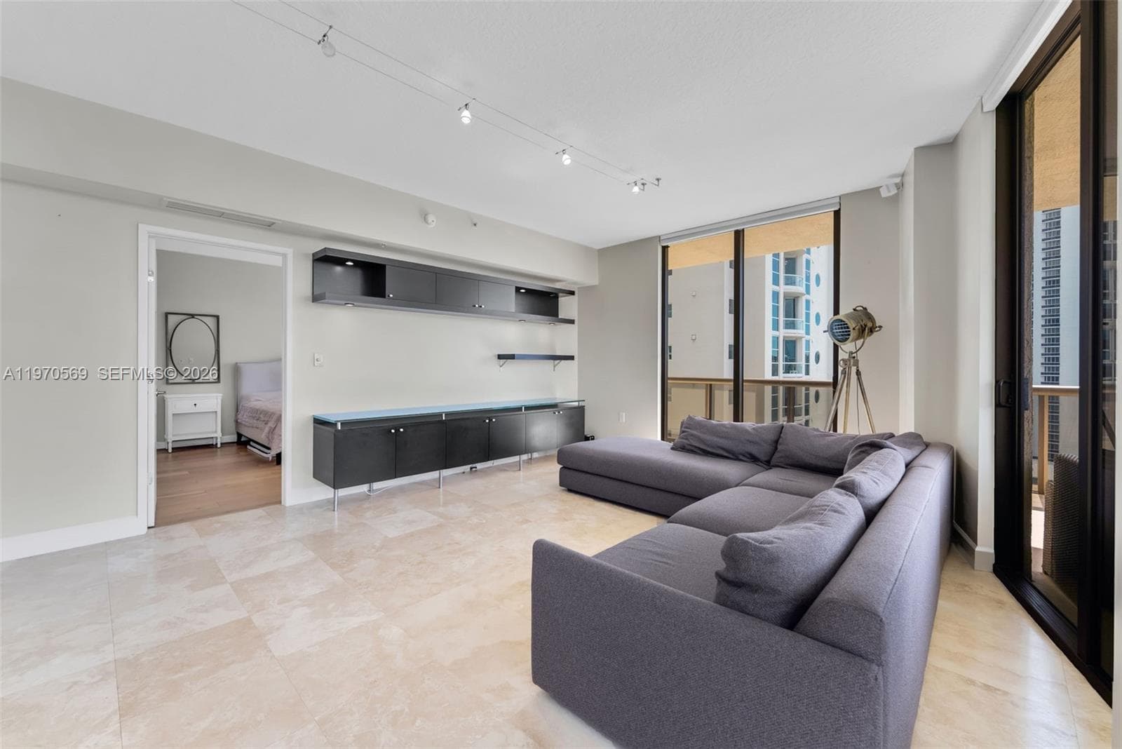 Sayan Condo · #1604 in Sunny Isles Beach - Photo 12