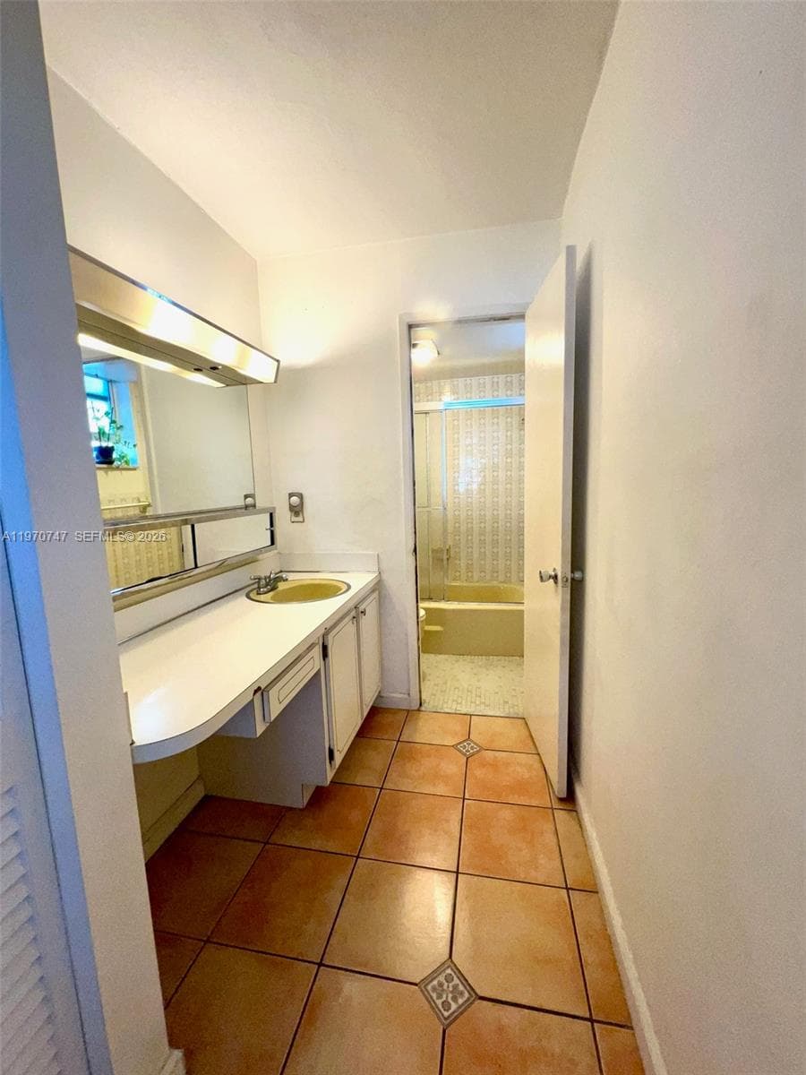 LINCOLN PALACE CONDO · #203 in Miami Beach - Photo 17