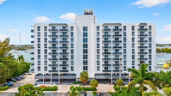 THE ISLANDER CLUB CONDO · #506 in North Bay Village - Photo 3