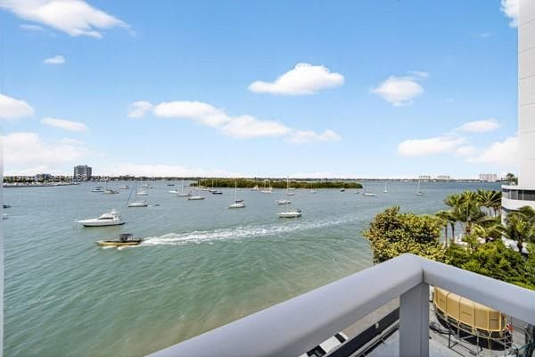 THE ISLANDER CLUB CONDO · #506 in North Bay Village - Photo 32