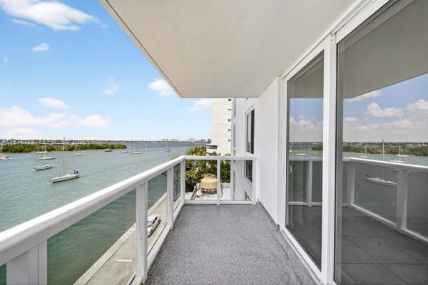 THE ISLANDER CLUB CONDO · #506 in North Bay Village - Photo 28