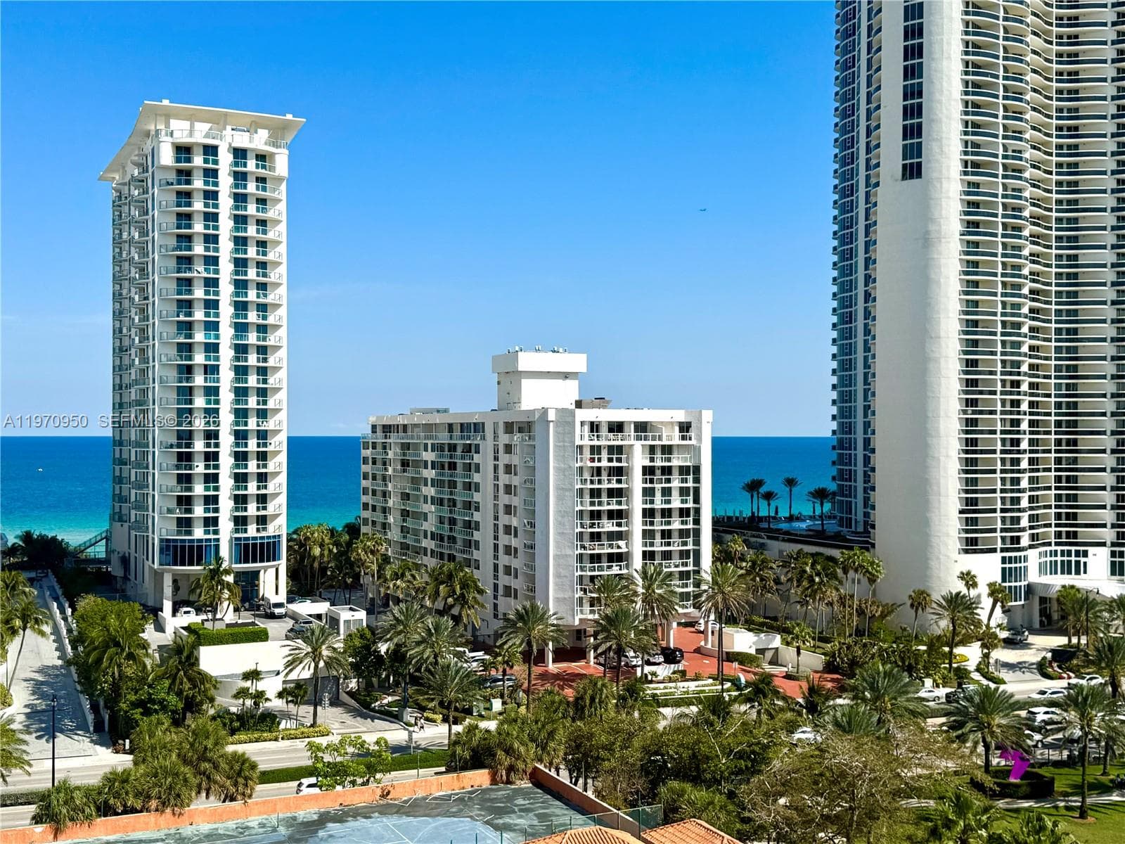 Winston Towers · #1205 in Sunny Isles Beach - Photo 2