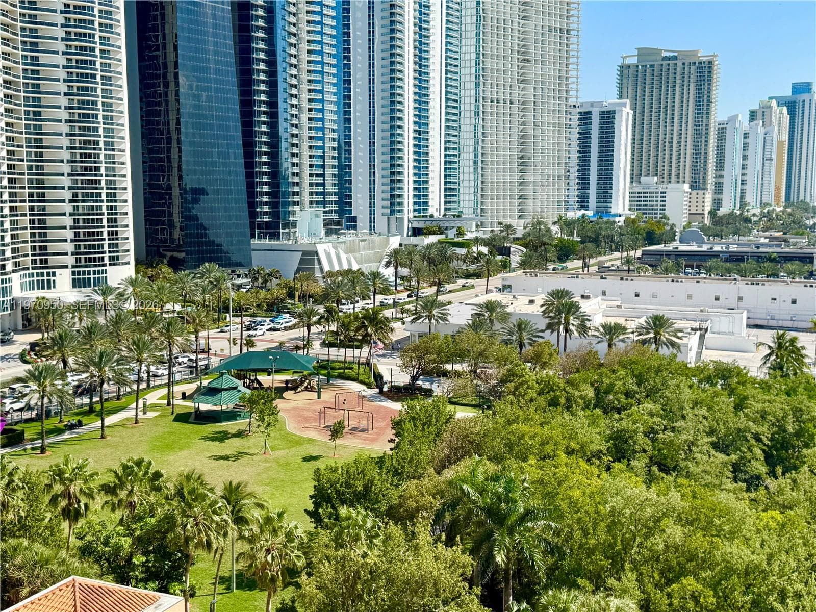 Winston Towers · #1205 in Sunny Isles Beach - Photo 3