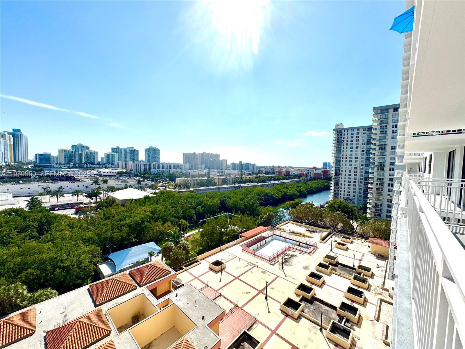 Winston Towers · #1205 in Sunny Isles Beach - Photo 5