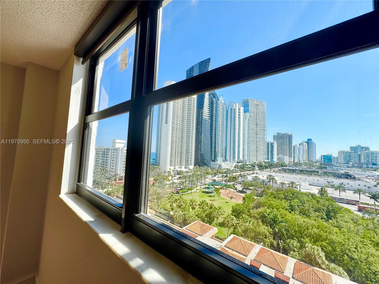 Winston Towers · #1205 in Sunny Isles Beach - Photo 14