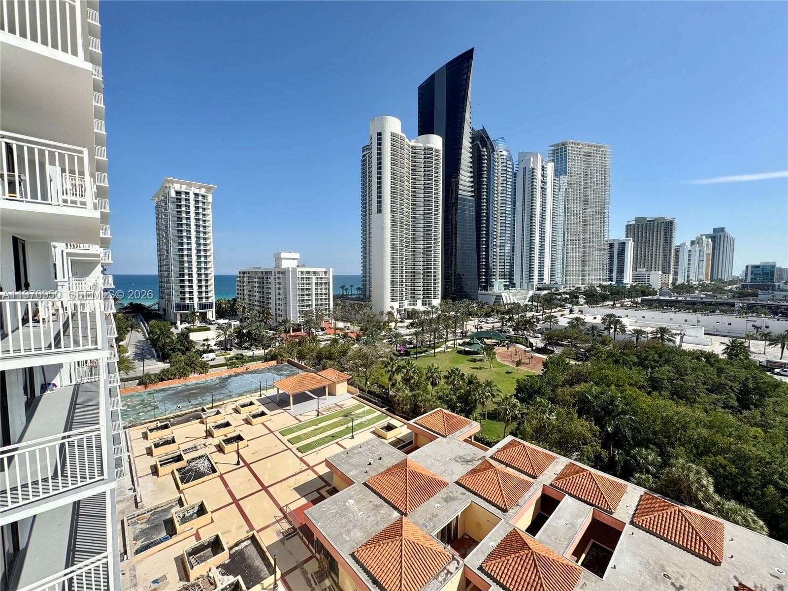 Winston Towers · #1205 in Sunny Isles Beach - Photo 39