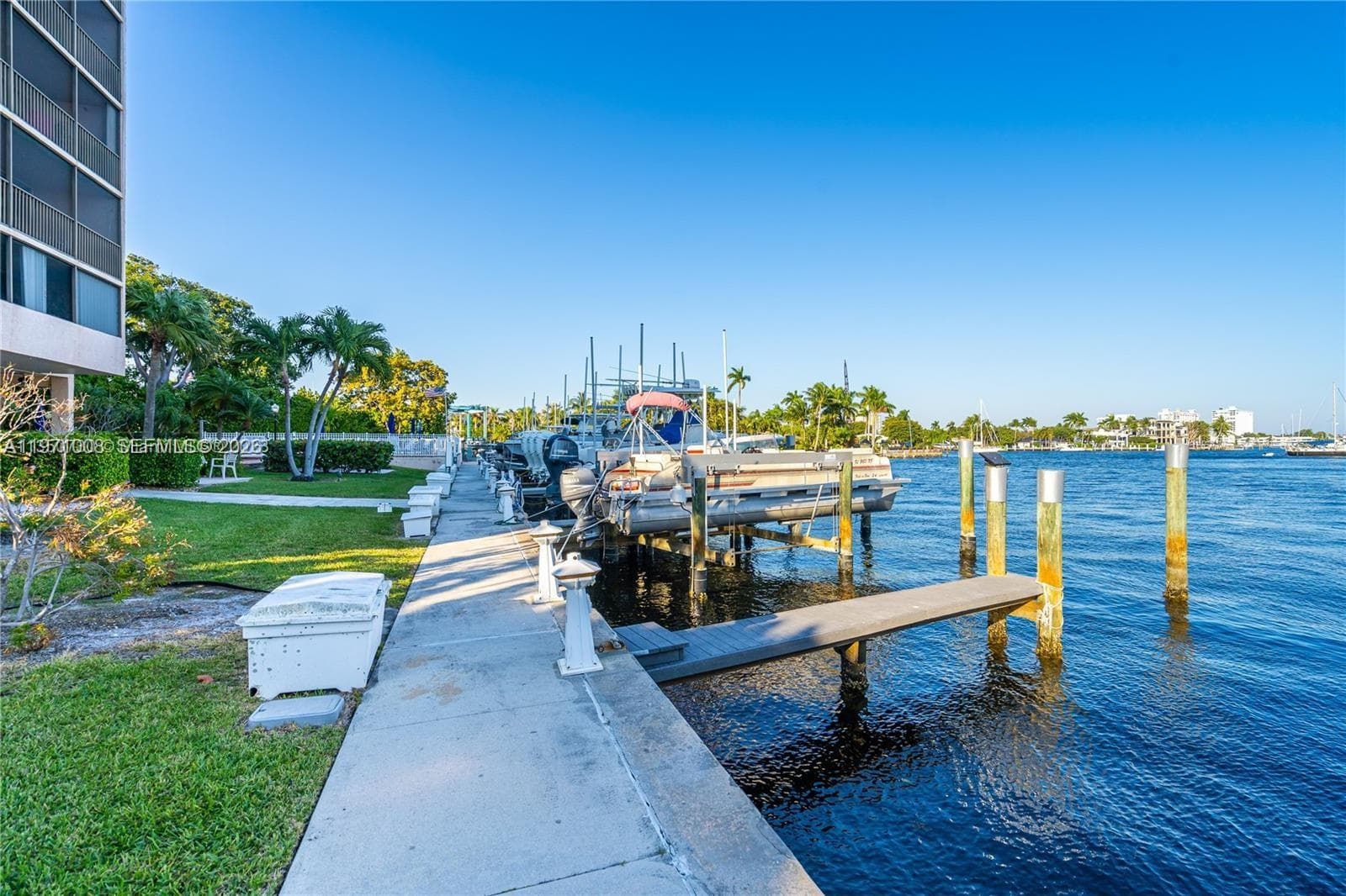 BAY YACHT CLUB · #209 in Pompano Beach - Photo 30
