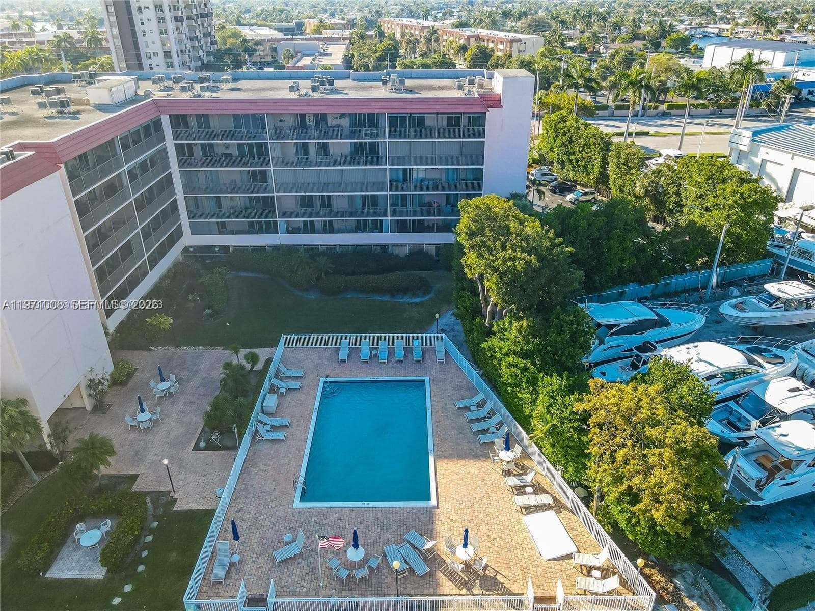 BAY YACHT CLUB · #209 in Pompano Beach - Photo 4