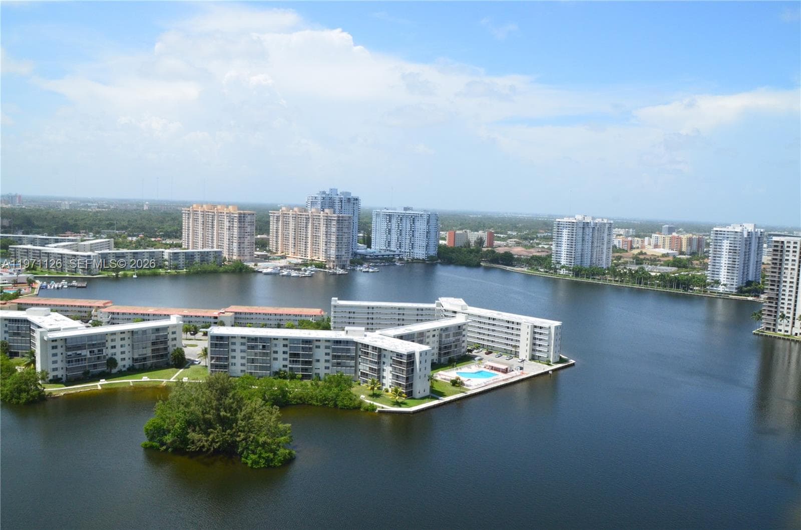 1000 ISL BLVD WILLIAMS IS · #2909 in Aventura - Photo 3