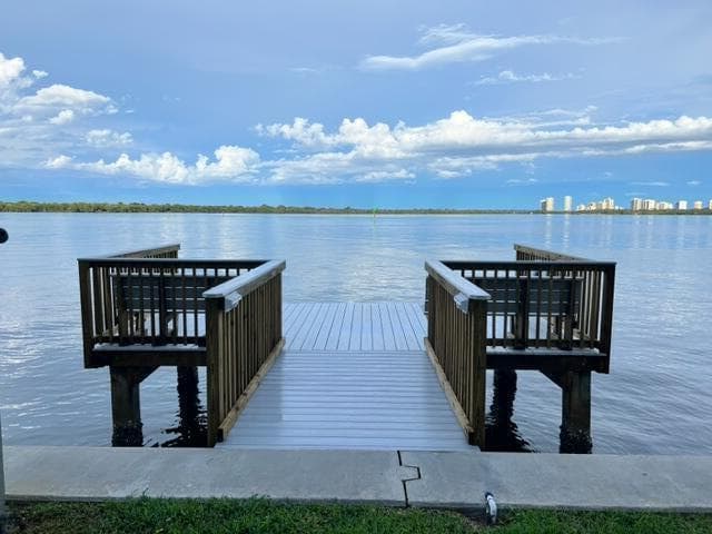 Dock